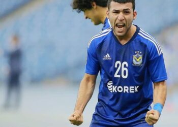 منتظر عبد الأمير: أتوقع فوز محمد صلاح بالكرة الذهبية