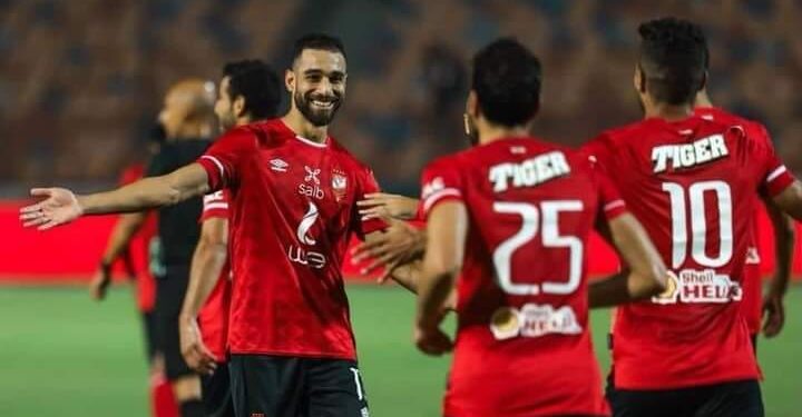 رد فعل مفاجئ من نجم الأهلي في المغرب عقب عودته للمنتخب