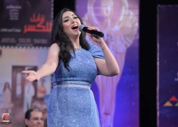 آيه عبد الله تحيي ختام المركز الكاثوليكي ال70