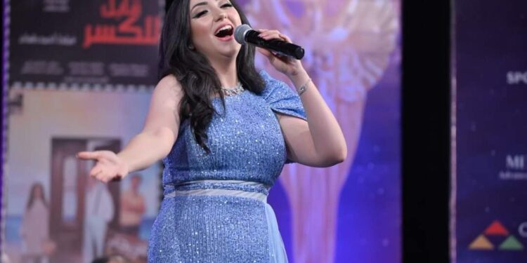 آيه عبد الله تحيي ختام المركز الكاثوليكي ال70