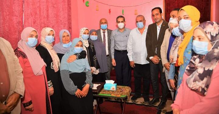 محافظ الغربية يزور ممرضات حادث مصرف ابشواي ويطمئن عليهن