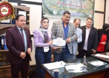 جامعة دمنهور تكرم مراسلة حكاية وطن ندي درويش. 