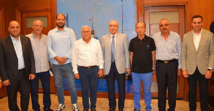 محافظ بورسعيد يلتقى مجلس المصرى والمدير الفنى ويطالب الجميع باستعادة النتائج الجيدة