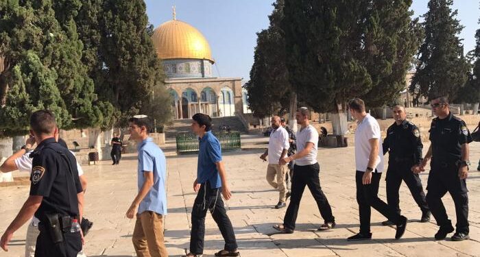 إقتحام المستوطنين