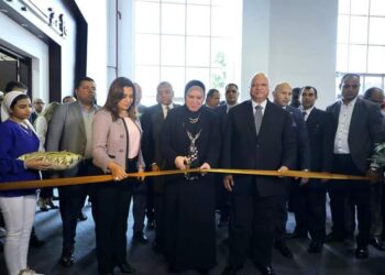 صنع في دمياط .. وزيرة التجارة ومحافظا دمياط والقاهرة في افتتاح المرحلة الثانية
