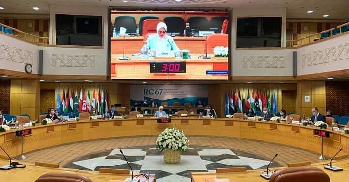 النجاح بين القطاع الخاص والحكومة