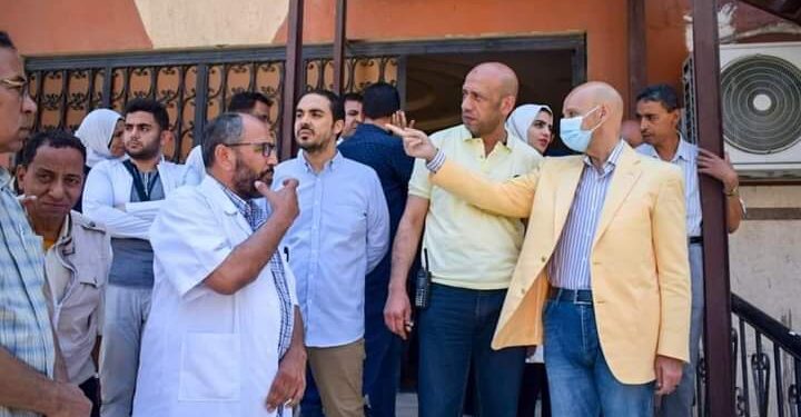 في أقل من ٢٤ ساعة من زيارته السابقة.. وكيل وزارة الصحة بالشرقية يتفقد سير العمل بمستشفي بلبيس المركزي