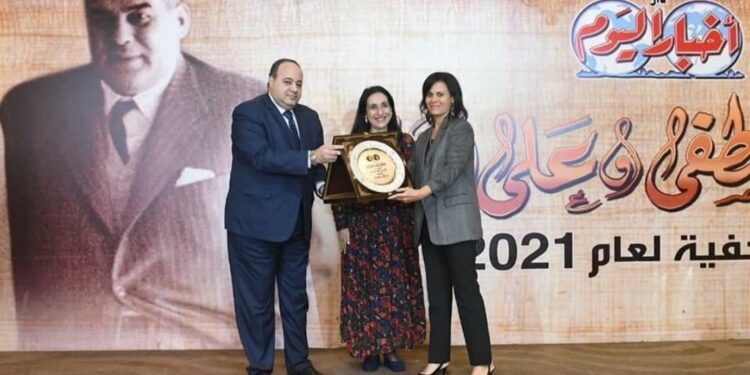 توزيع جوائز احتفالية مؤسسة جوائز مصطفى وعلى أمين