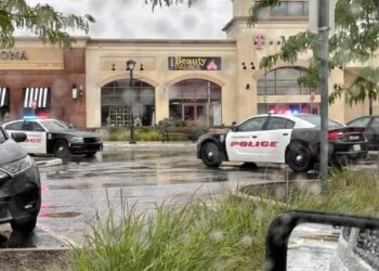 ثلاثة قتلى وجريحان