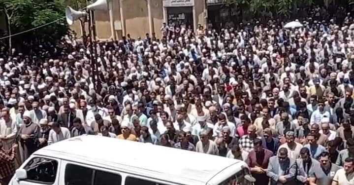 لحظة وصول جثمان شهيد