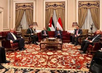 الاتفاق على ازالة القيود لتحقيق انسياب فى حركة التجارة بين البلدين … وتشكيل فريق عمل مشترك لمتايعة التنفيذ