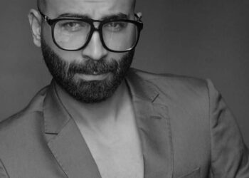 يستعد الفنان الشاب عمرلو مصطفي