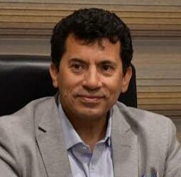 استقبال أشرف صبحي لمنتخب مصر الكاراتيه