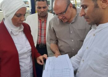 جيهان مسعود ومحمد سعد الله يتفقدان محطات تموين السيارات