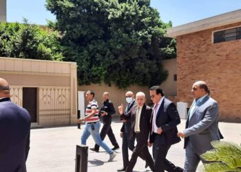 عبدالغفار يتفقد مكتب التنسيق الرئيسي بجامعة عين شمس وتذليل العقبات