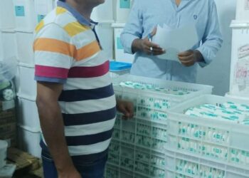 تموين العامرية تضبط مصنع جبن و اخر للأدوات الكهربائية لحيازة خامات و سلع مجهولة المصدر