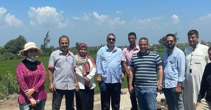 مدير عام التوسع الأفقي بالبحيرة يستعرض إنجازات مشروع تأهيل وتبطين الترع