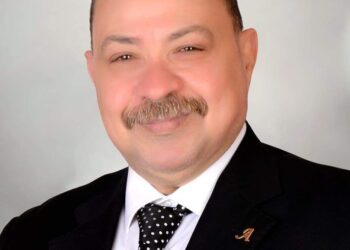 عشقي الغلمان في مجتمع الميم