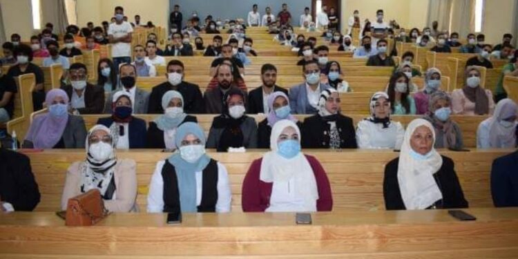 كلية الإدارة بالجامعة المصرية الروسية تكشف عن برامجها والوظائف المؤهلة لسوق العمل