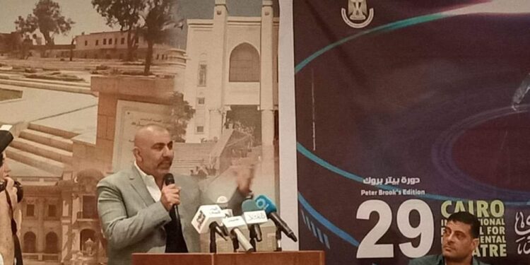 محسن منصور : محظوظ برئاسة لجنة تحكيم العروض القصيرة بالمسرح التجريبي