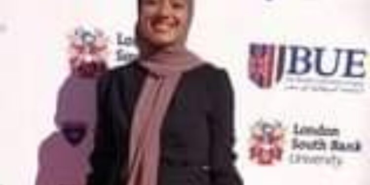 العرافة وأنا