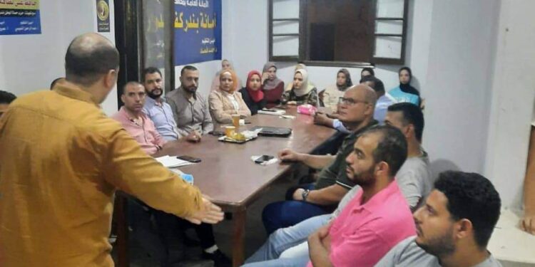 دورة تدريبية لإعداد القادة والمشاركة السياسية لأعضاء حزب حماه الوطن بندر كفر الدوار