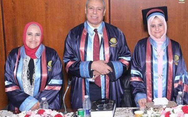 دكتوراه عن فن المقال عند يحيى حقي