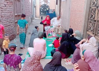 ندوة بالجهود الذاتية بالمدارس الحقلية بإبشواى عن التربيه السليمه للطيور بالمنزل