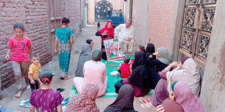 ندوة بالجهود الذاتية بالمدارس الحقلية بإبشواى عن التربيه السليمه للطيور بالمنزل