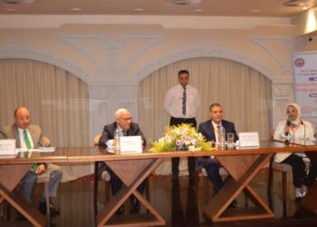 محافظ بورسعيد يشهد فعاليات المؤتمر الدولى الثامن للجمعية العربية للبحوث الطبية .