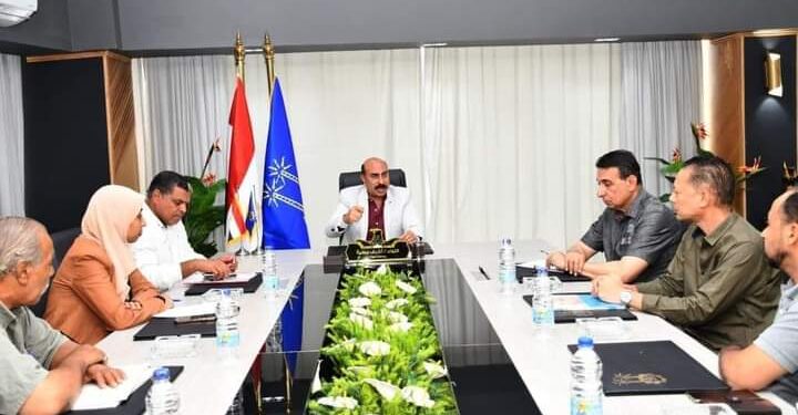 محافظ أسوان .. عدم السماح بتجديد الترخيص أو التشغيل للرحلات السياحية إلا لعربات الحنطور المميزة