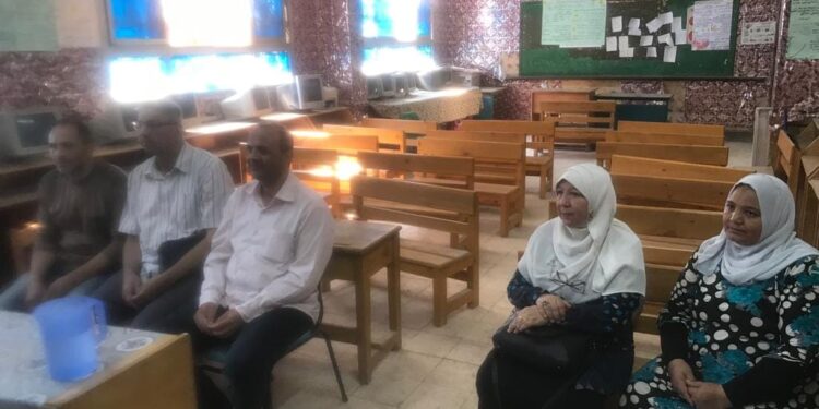 لقاء الرائد العام لاتحاد المدارس بموجهي التربية الاجتماعية عبر الفيديوكونفرانس 