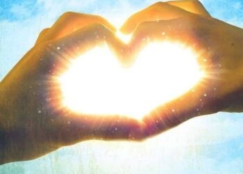 أنا ليس يجذبني المظاهرُ والحُلا