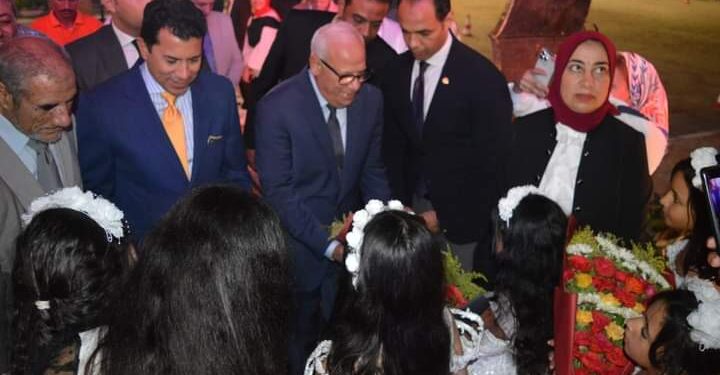 بالصور..وزير الرياضة ومحافظ بورسعيد يشهدان ختام بطولة الشركات في بورسعيد (الدكتور حسني غندر)