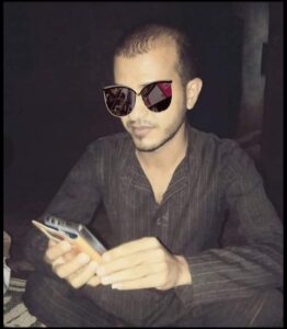 رشت الماء امام منزلهم ( فرشوها ) بالدم