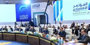 رئيس الوزراء يشارك فى