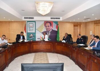 محافظ الفيوم يتابع الموقف التنفيذي لمشروعات “حياة كريمة”