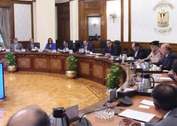 رئيس الوزراء يلتقي رئيس مجلس إدارة شركة “القلعة” للاستشارات المالية