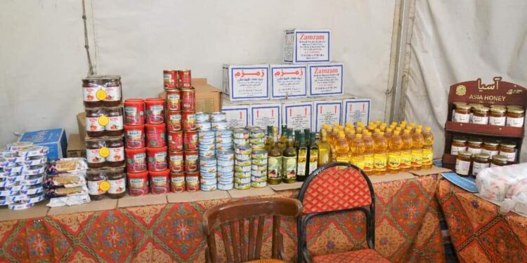 محافظ الغربية يتفقد منافذ بيع السلع المدعمة بطنطا والمحلة 