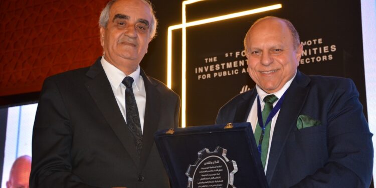 رئيس مجلس القضاء الأعلى: المناخ ميسر تماما للفصل في كل قضايا الاستثمار