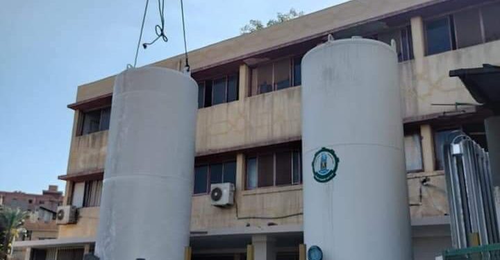 تركيب خزان اوكسجين اضافى بمستشفى ابشواى المركزى