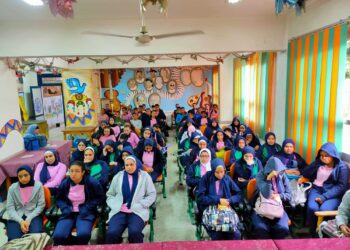 في اطار التعريف برؤية مصر للتنمية المستدامة 2030 نظم مركز اعلام غرب الاسكندرية ندوة حول" المشروعات القومية واثرها على التنمية المستدامة " بالتعاون