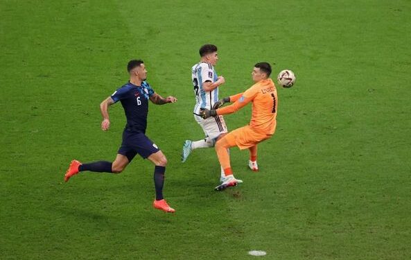 رقصة التانجو تُغضب الأولاد.. الأرجنتين في نهائي المونديال على حساب كرواتيا..