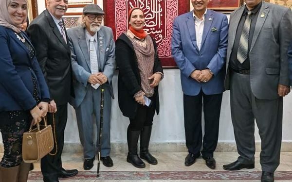 الأنفوشي يتزين