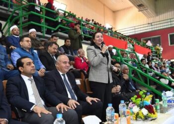 بحضور محافظ قنا