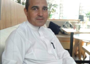 ” أصلان ” ونسخ أهرامات مصر معماريا