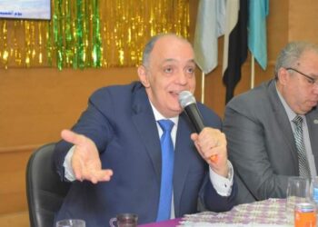 رئيس مشروعات النواب يوجه دعوه ل 25 طالب بتجارة طنطا لحضور جلسات لجنة المشروعات