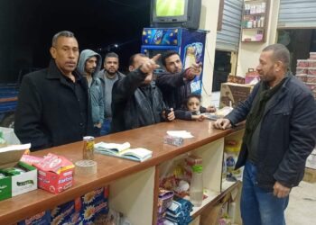 محافظ الغربية يتابع حملات مراقبة الأسواق بقرى طنطا والمحلة