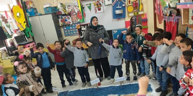 إبراهيم طايع الإبتدائية بفرشوط مدرسة تستحق زياره وزير التربية والتعليم