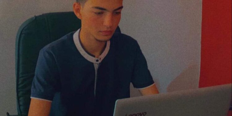 من المقهورين في الأرض